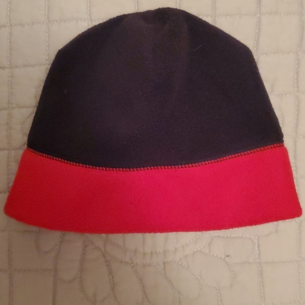 Fleece hat child black red
